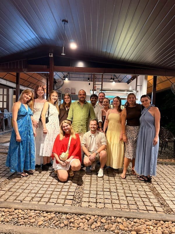 Solo travellers in their 20s and 30s on an Onda group trip